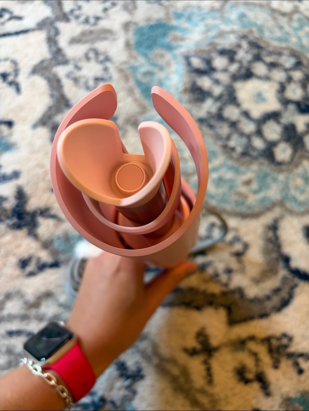 Pink Automatic Hair Curler for Effortless Waves - Picture 3 of 3